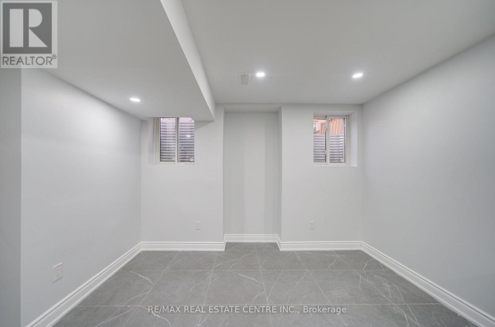 23 Gamson Crescent — photo 15