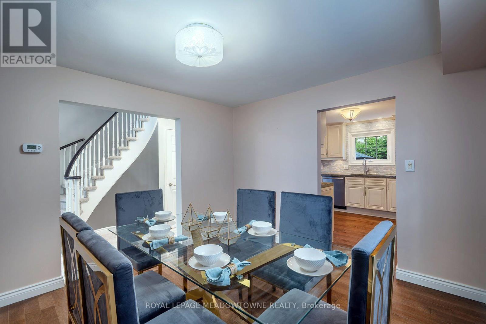 38 MCKILLOP COURT - 16