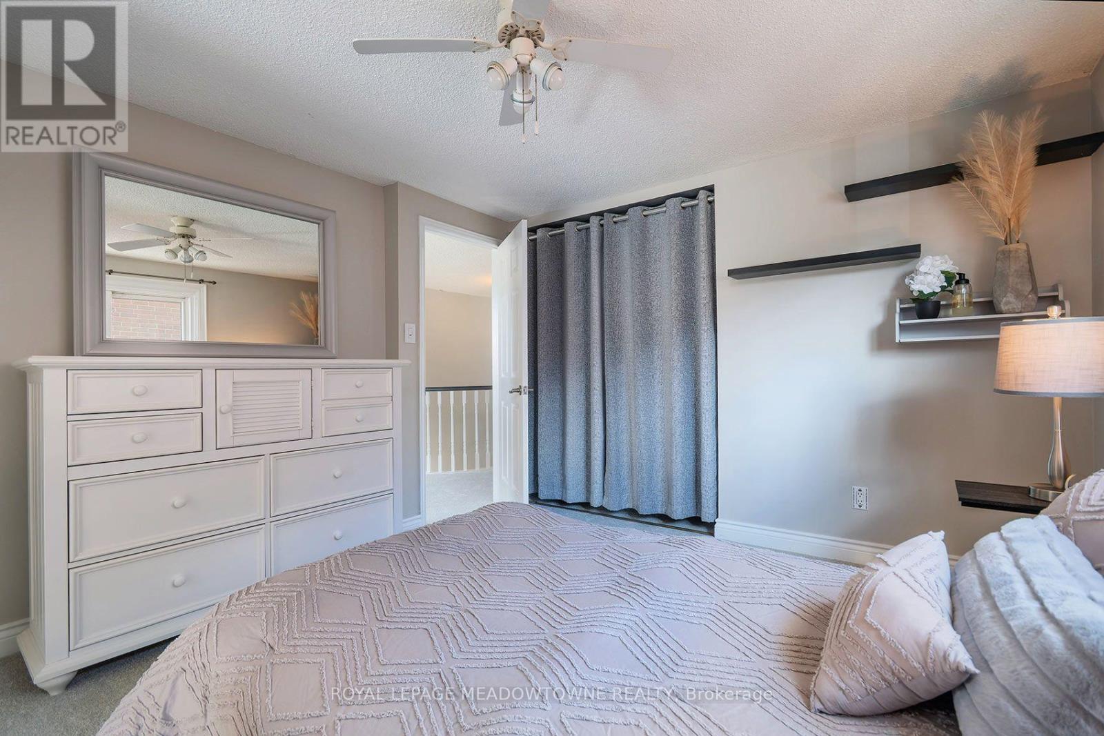 38 MCKILLOP COURT - 30