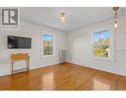 917 Highway 335, West Pubnico, NS B0W3S0 Photo 32