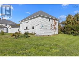 917 Highway 335, West Pubnico, NS B0W3S0 Photo 37