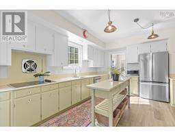 917 Highway 335, West Pubnico, NS B0W3S0 Photo 16