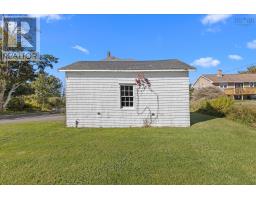 917 Highway 335, West Pubnico, NS B0W3S0 Photo 38