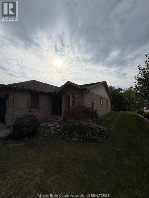 23 Malibu Dr, Leamington — photo 3