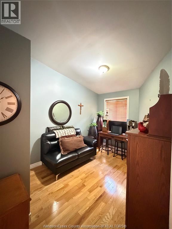 23 Malibu Dr, Leamington — photo 5