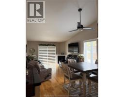 Kitchen - 23 Malibu Dr, Leamington, ON N8H5G4 Photo 13