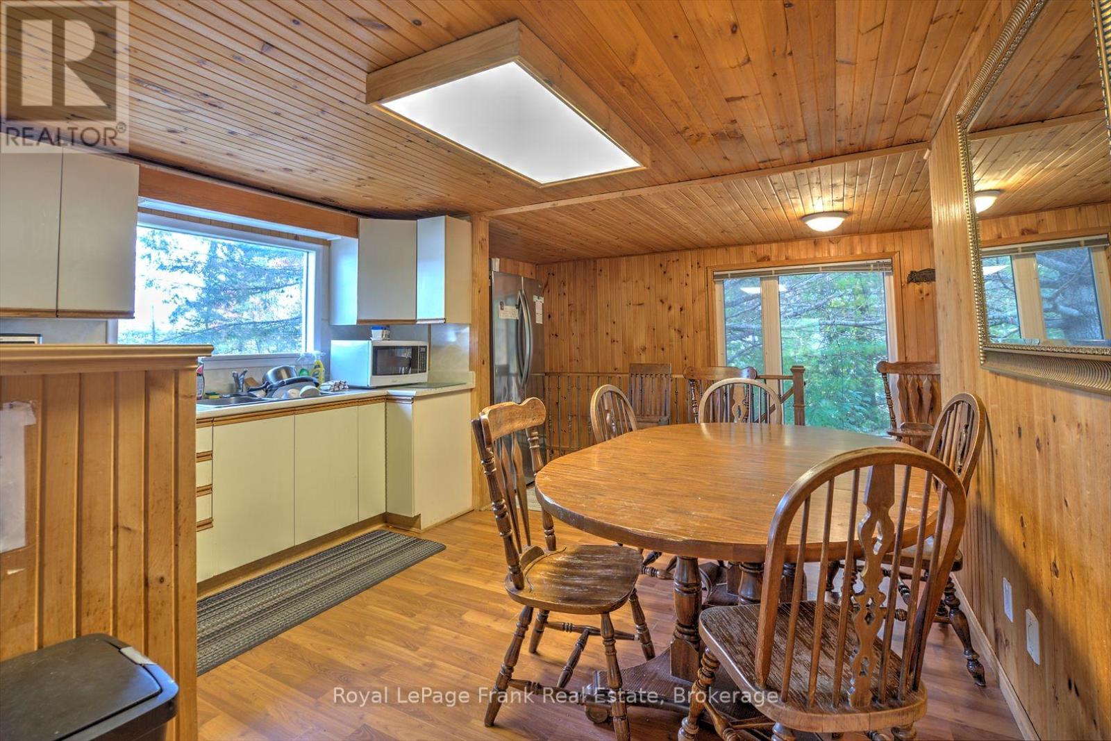 231 West Diamond Lake Road, Hastings Highlands, ON photo 19