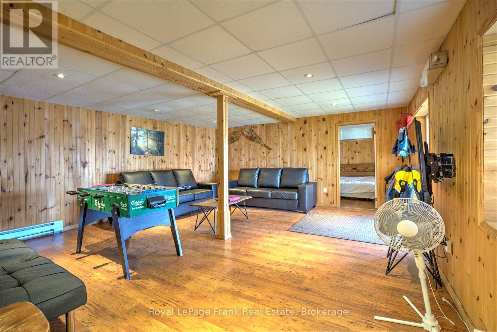 231 West Diamond Lake Road, Hastings Highlands, ON photo 22