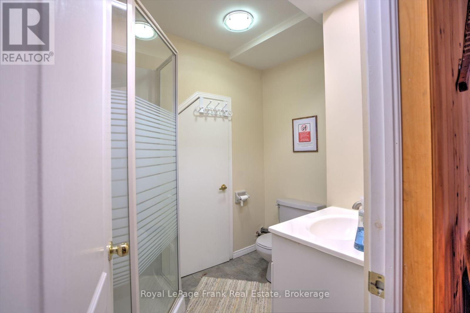 231 WEST DIAMOND LAKE ROAD - 23