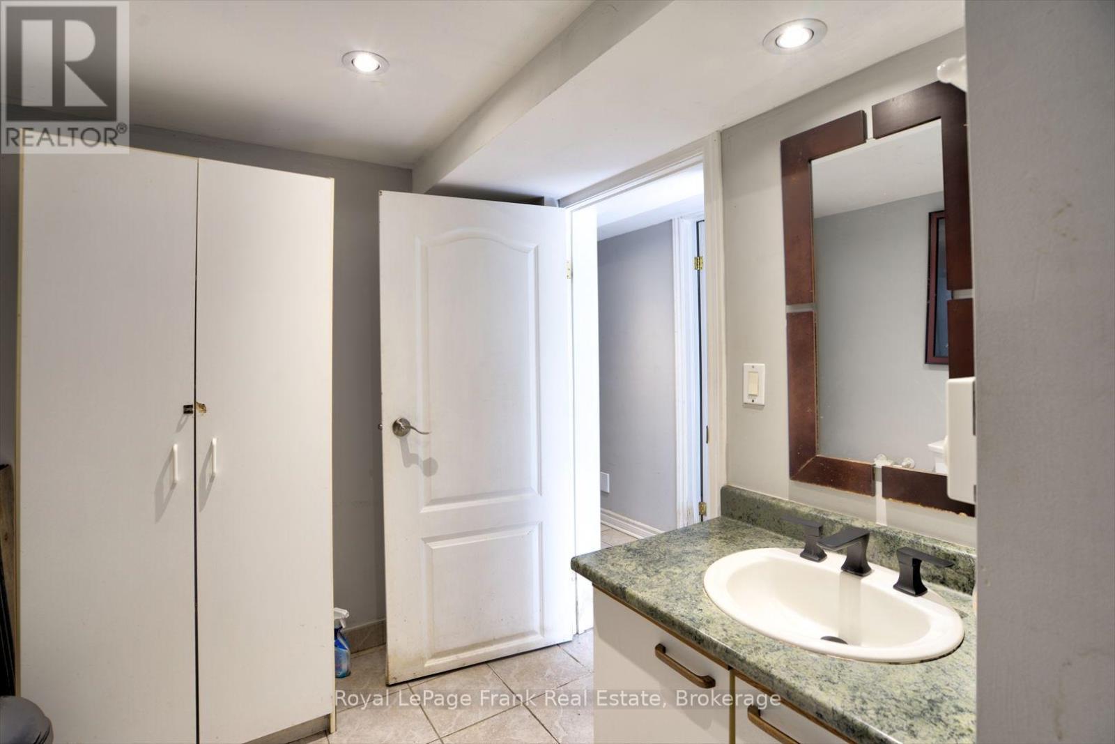 1031 CONSTANCE ROAD - 4