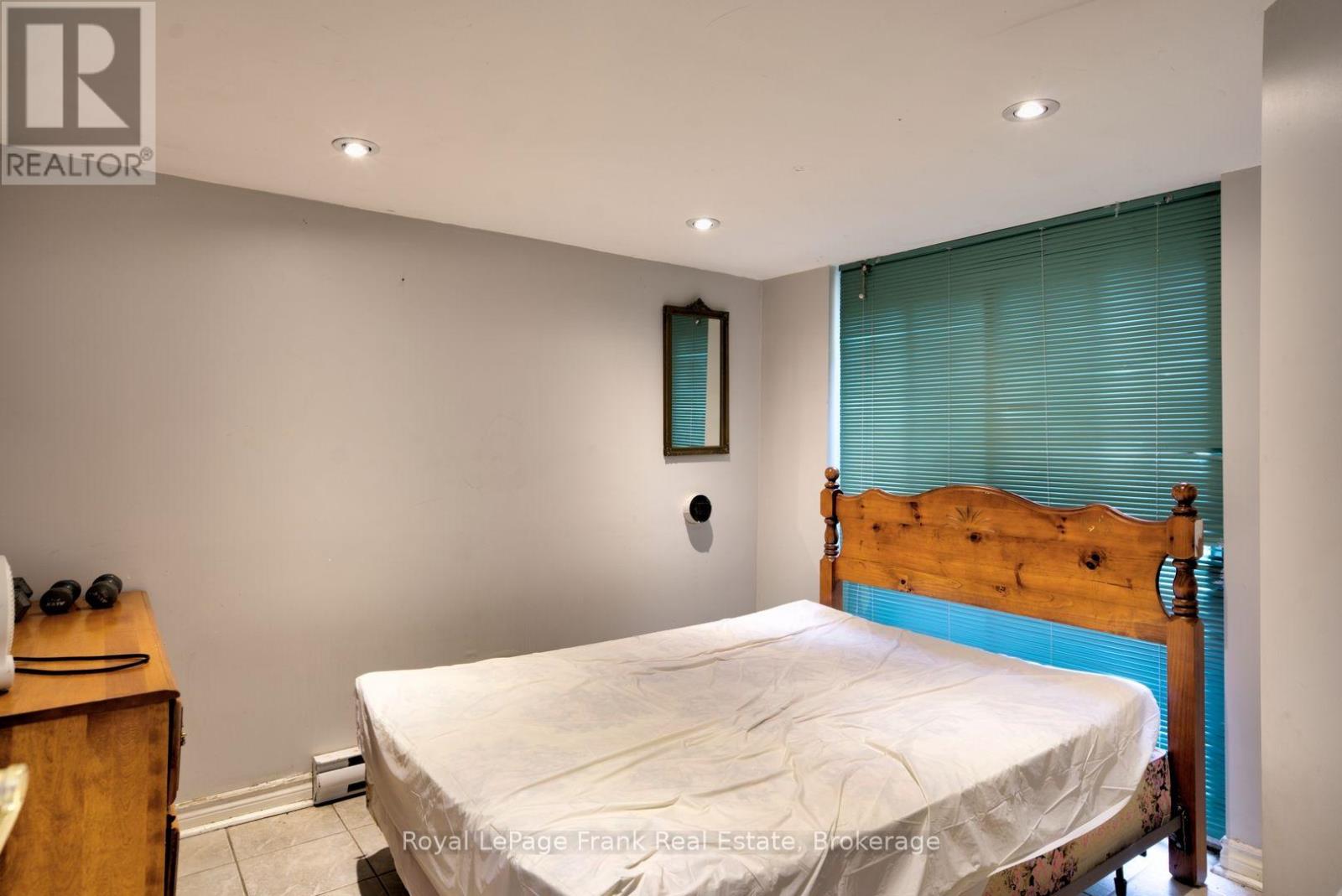 1031 CONSTANCE ROAD - 5