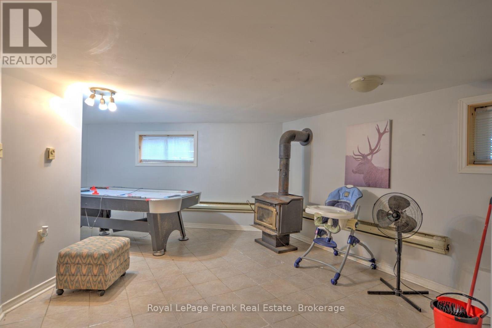 1031 CONSTANCE ROAD - 7