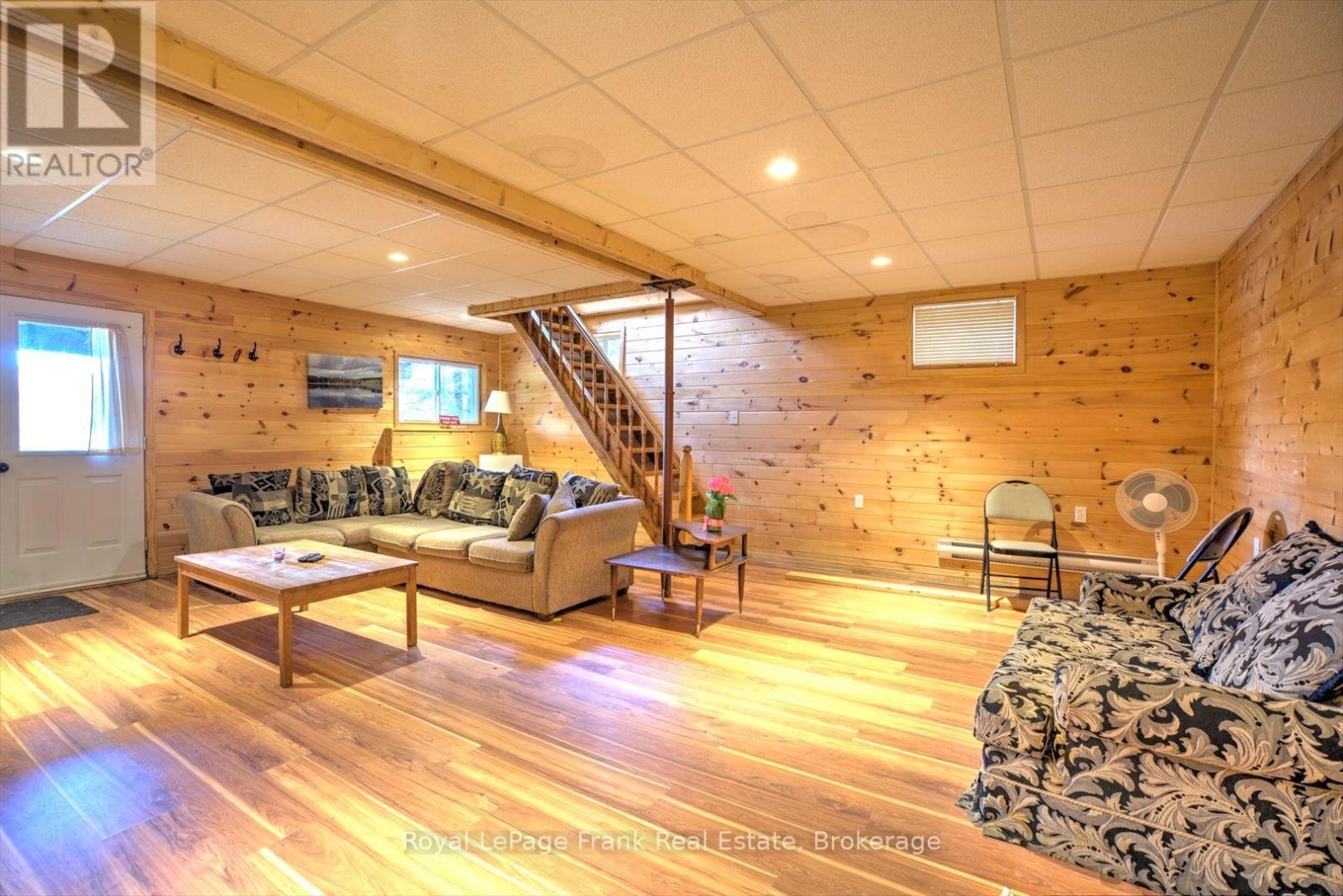 245 West Diamond Lake Road, Hastings Highlands, ON photo 15