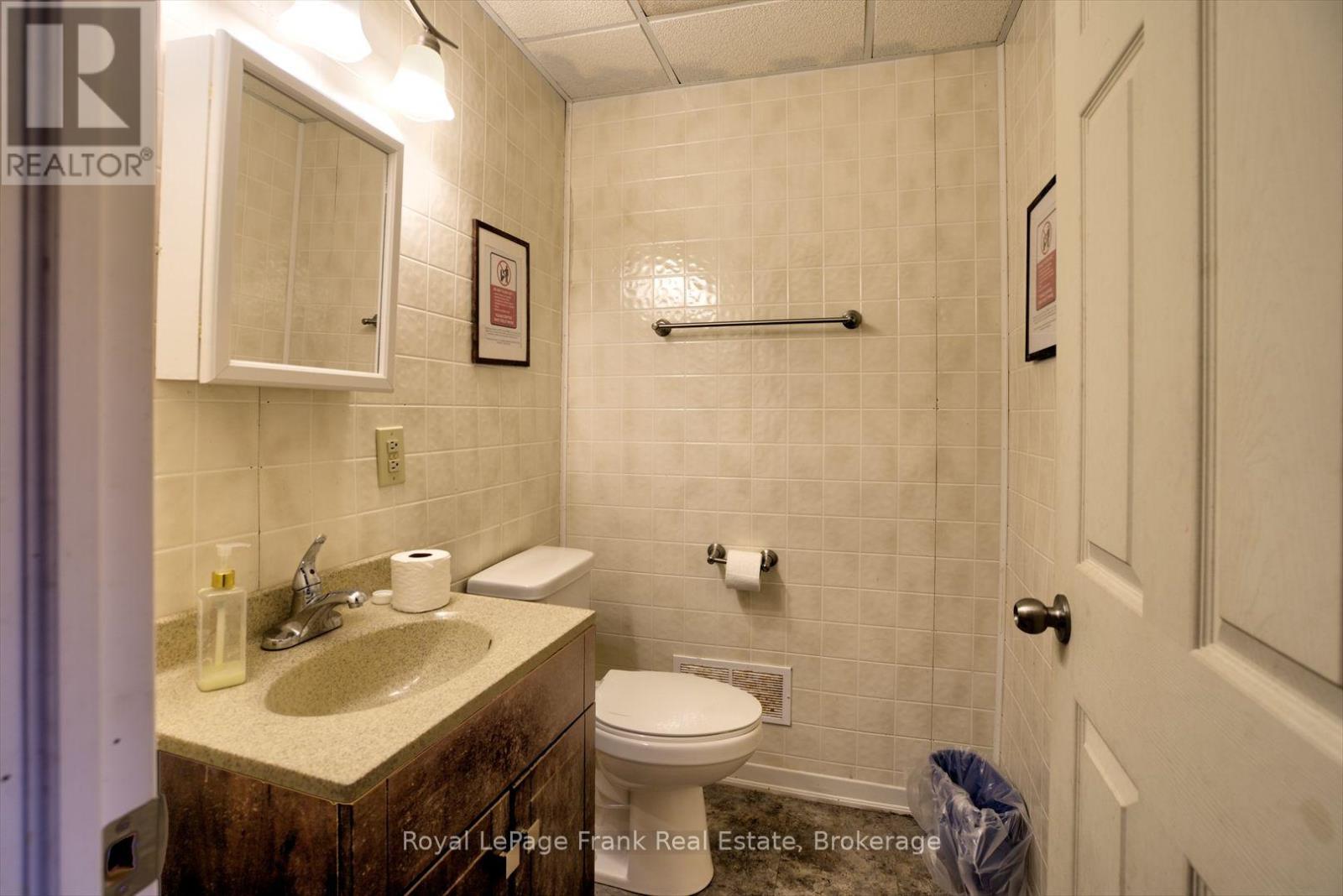 245 West Diamond Lake Road, Hastings Highlands, ON photo 19