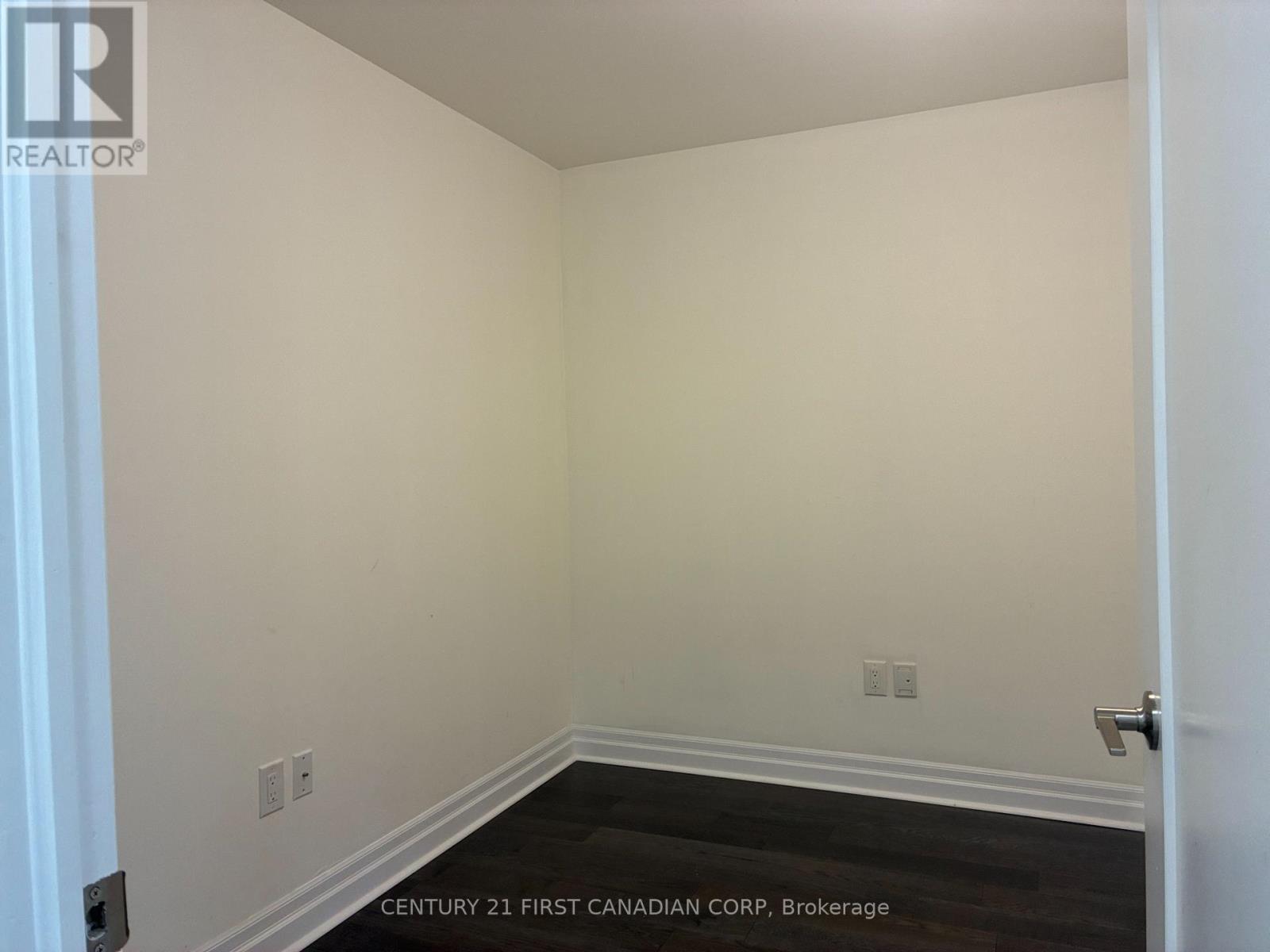 #1406 505 TALBOT STREET - 29