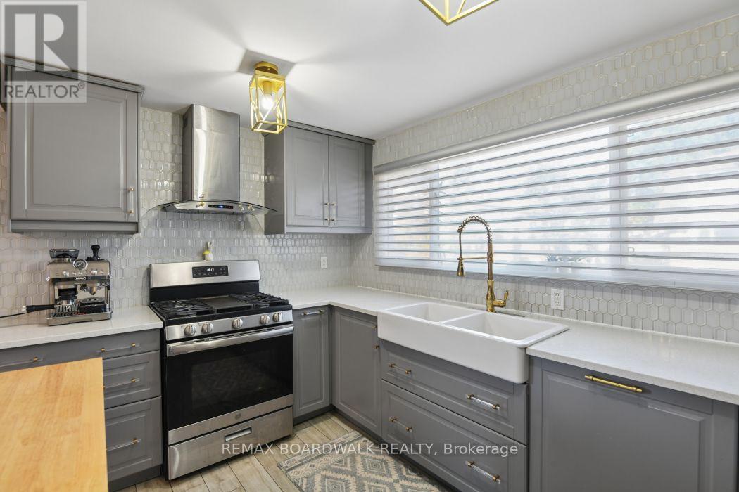 #17 2296 ORIENT PARK DRIVE - 14