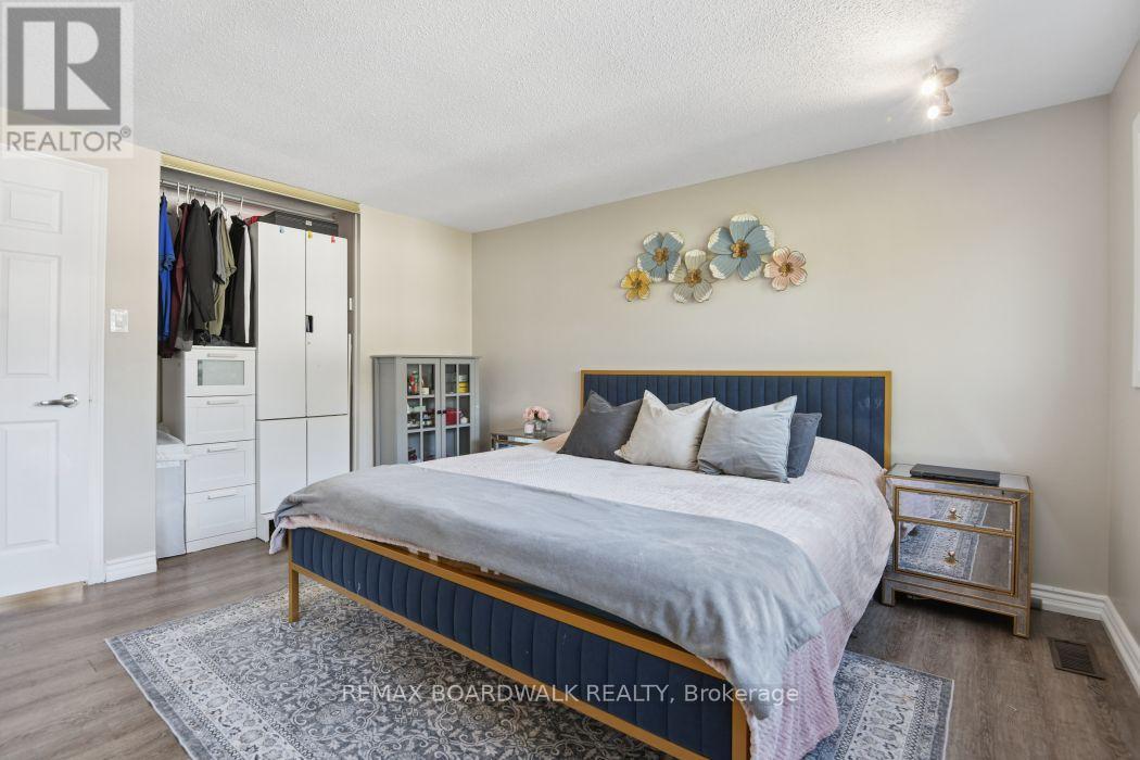 #17 2296 ORIENT PARK DRIVE - 20