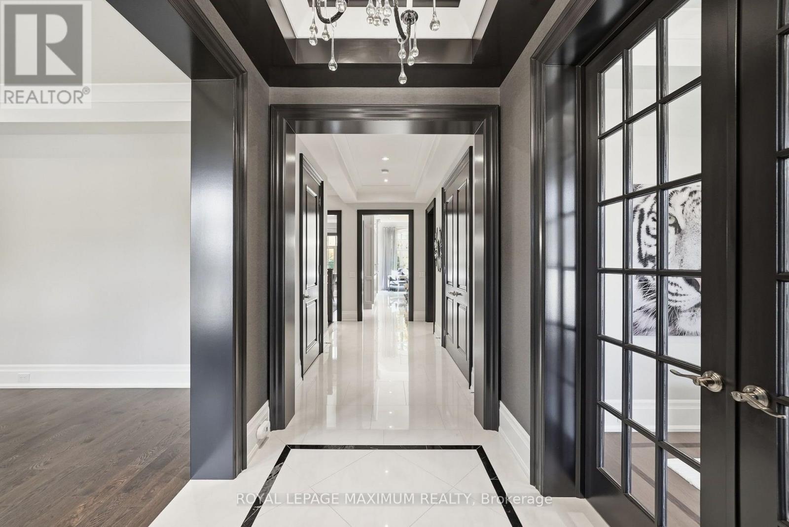 124 Annsleywood Court, Vaughan, ON photo 5