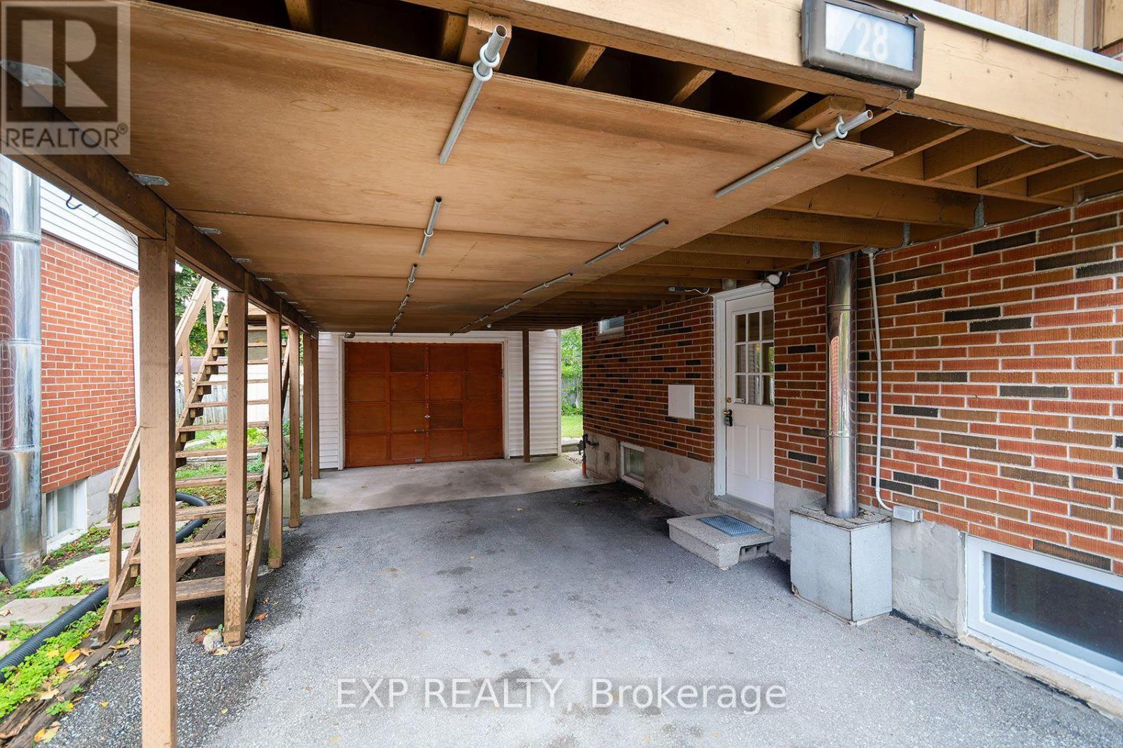 28 ALEXANDER AVENUE - 16