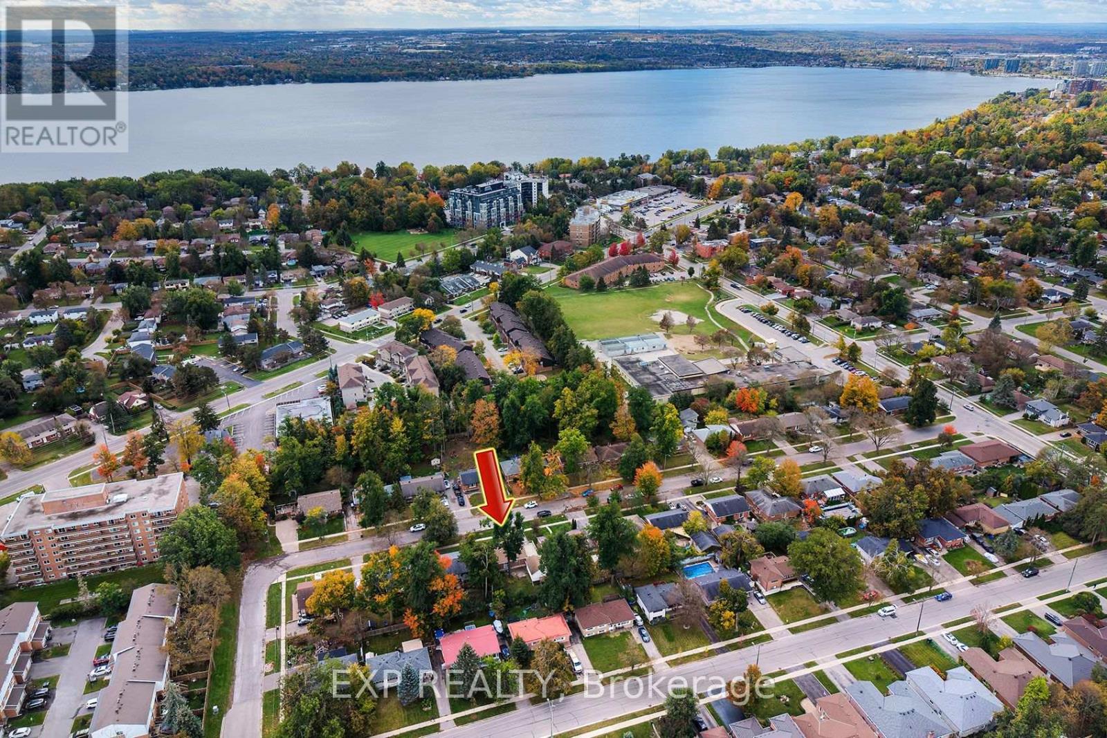 28 ALEXANDER AVENUE - 33