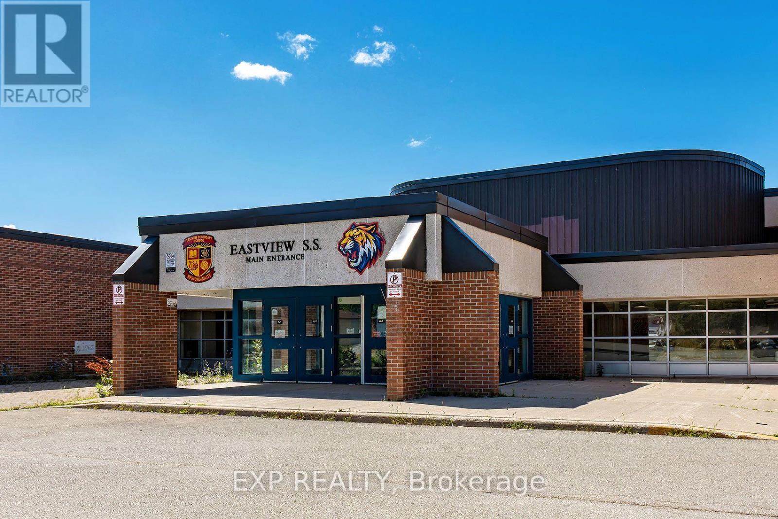 28 Alexander Avenue, Barrie, ON photo 36