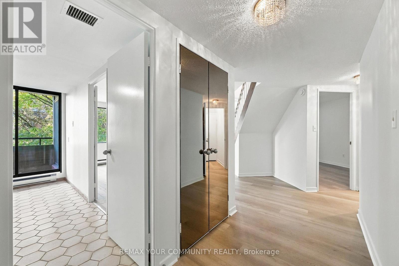 #410 349 ST CLAIR AVENUE W - 13