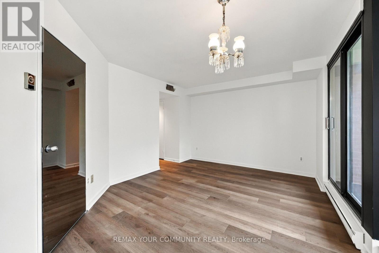 #410 349 ST CLAIR AVENUE W - Image 22