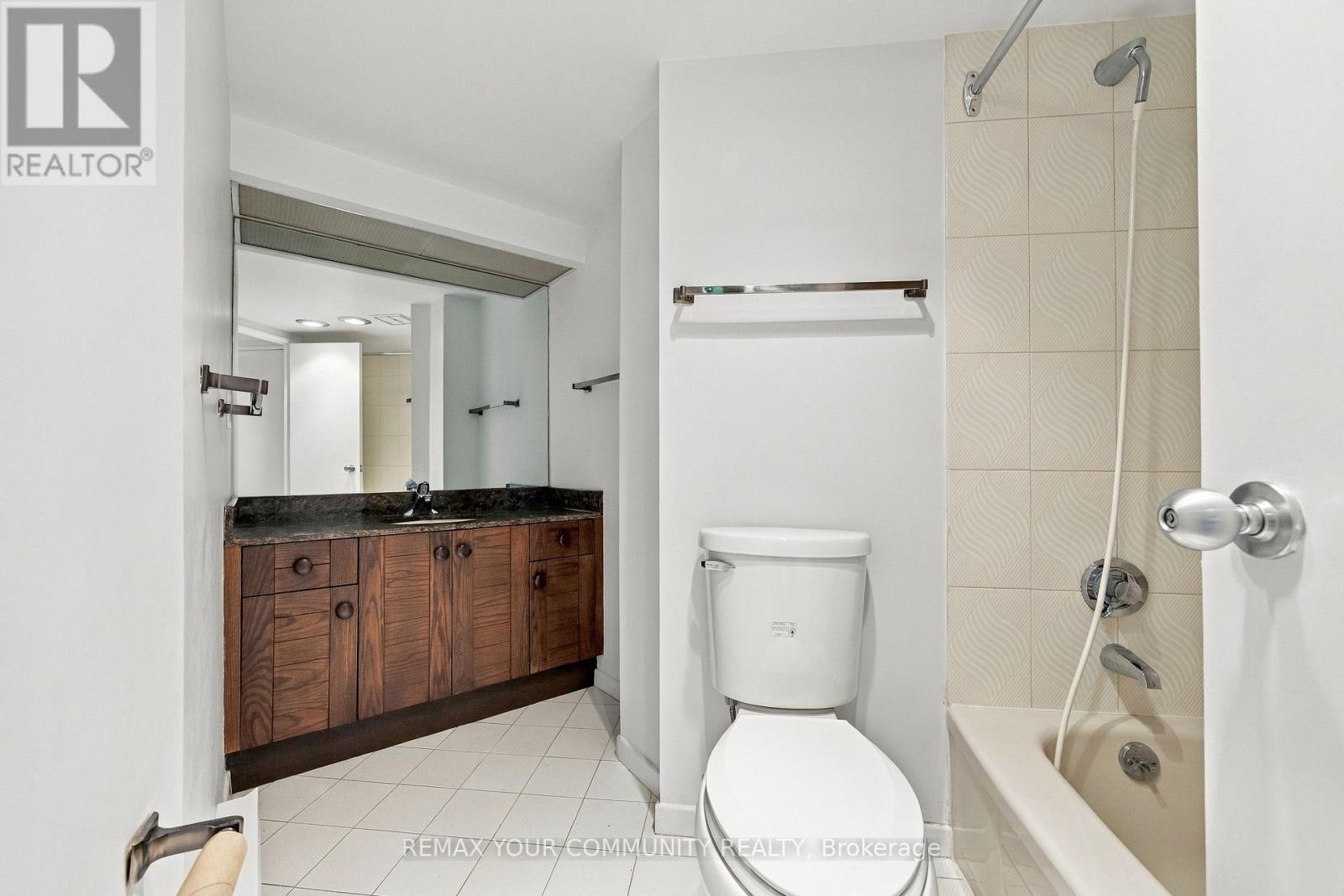 #410 349 ST CLAIR AVENUE W - Image 26
