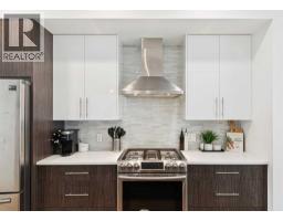 2731 19 Avenue SW - photo 9