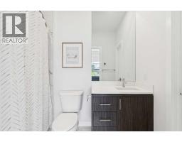 2731 19 Avenue SW - photo 27