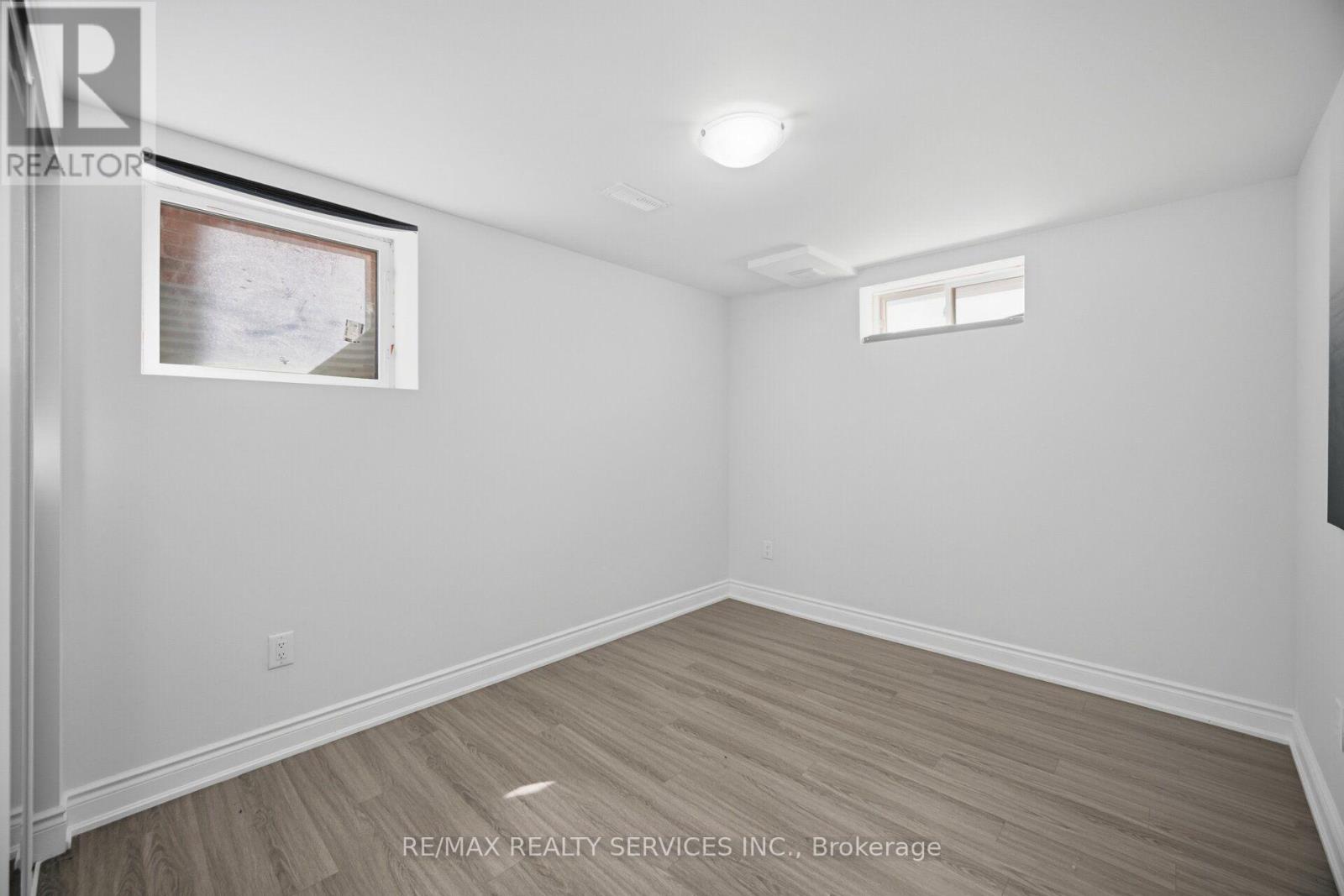 6 ZEPHYR ROAD - 39
