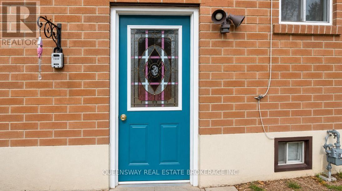 147 BONHAM BOULEVARD, Mississauga (Streetsville) — photo 2