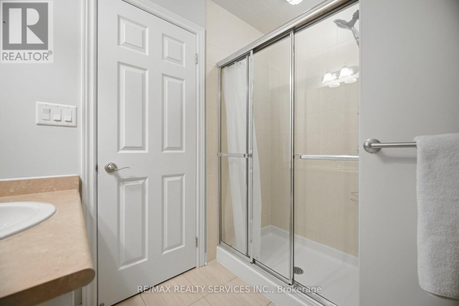 9 ASPENVIEW AVENUE - 28