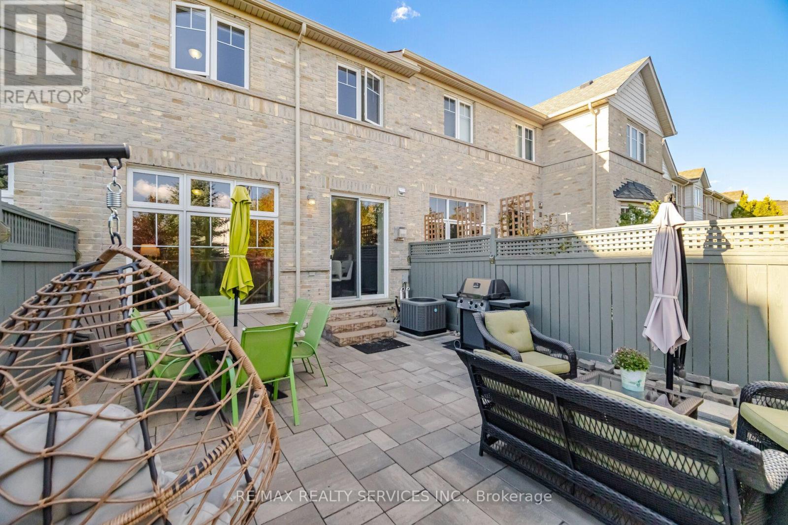 9 ASPENVIEW AVENUE - 43