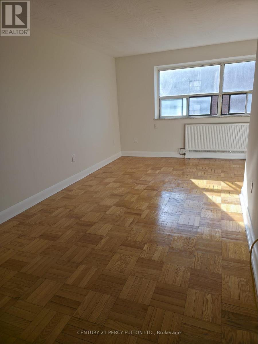 412 - 1305 WILSON AVENUE, Toronto (Downsview-Roding-CFB)