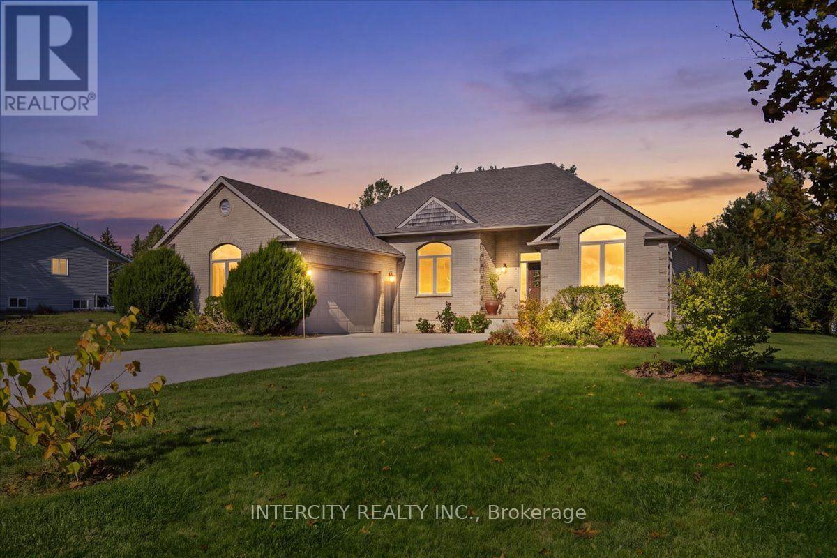 3 Torrance Lane, Centre Wellington, ON photo 1