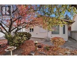 866 Applewood Drive SE - photo 4
