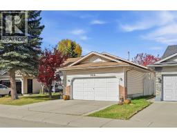 866 Applewood Drive SE - photo 3