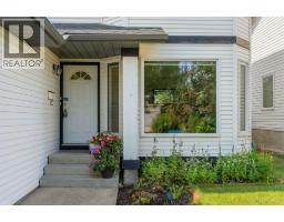 11 Arbour Summit Close NW - photo 3