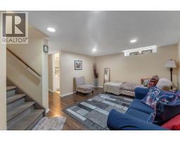 11 Arbour Summit Close NW - photo 32
