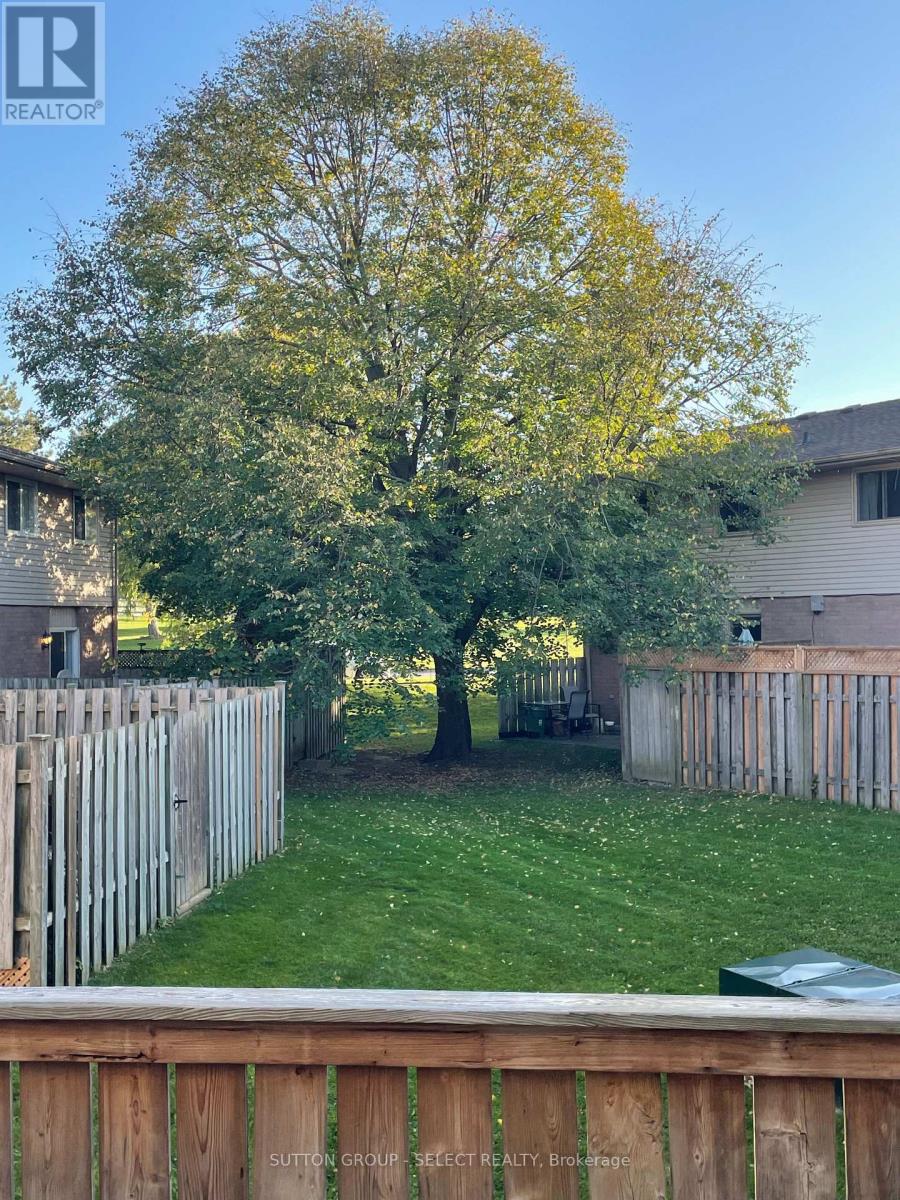 #22 1855 ALDERSBROOK ROAD - 22