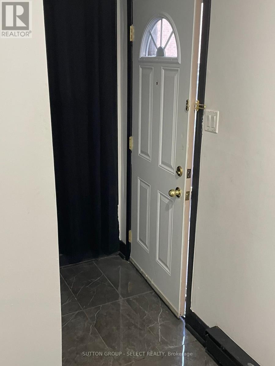 #22 1855 ALDERSBROOK ROAD - 3