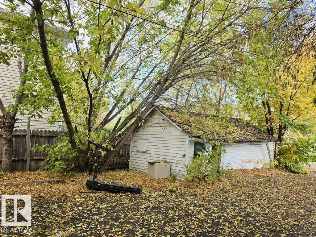 11911 77 ST NW - Image 20