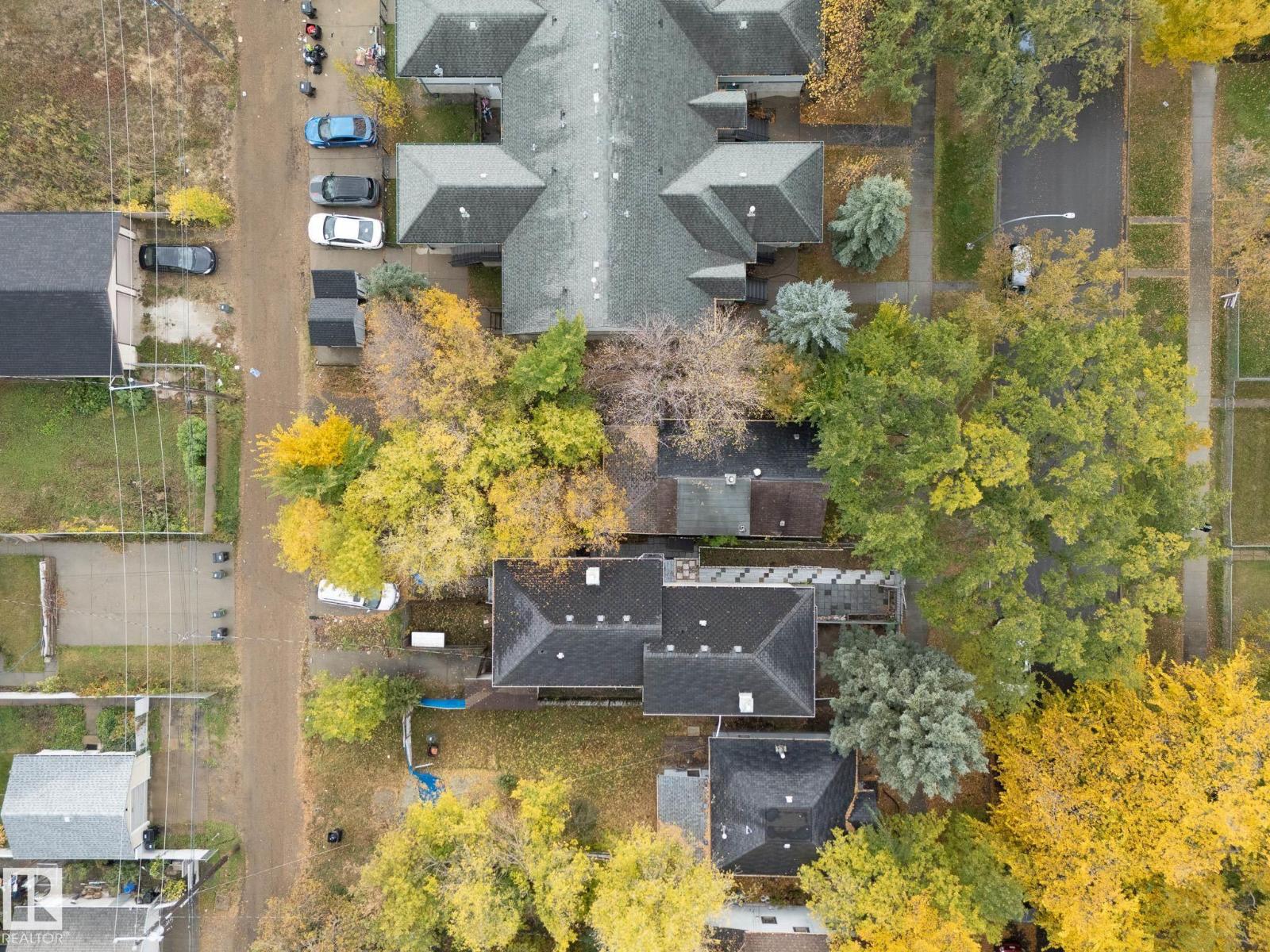 11911 77 ST NW - 4