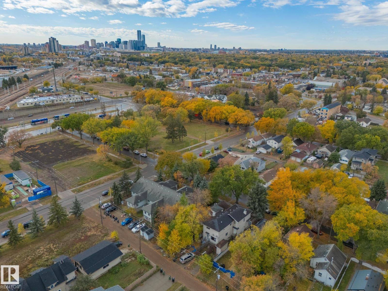 11911 77 ST NW - 6