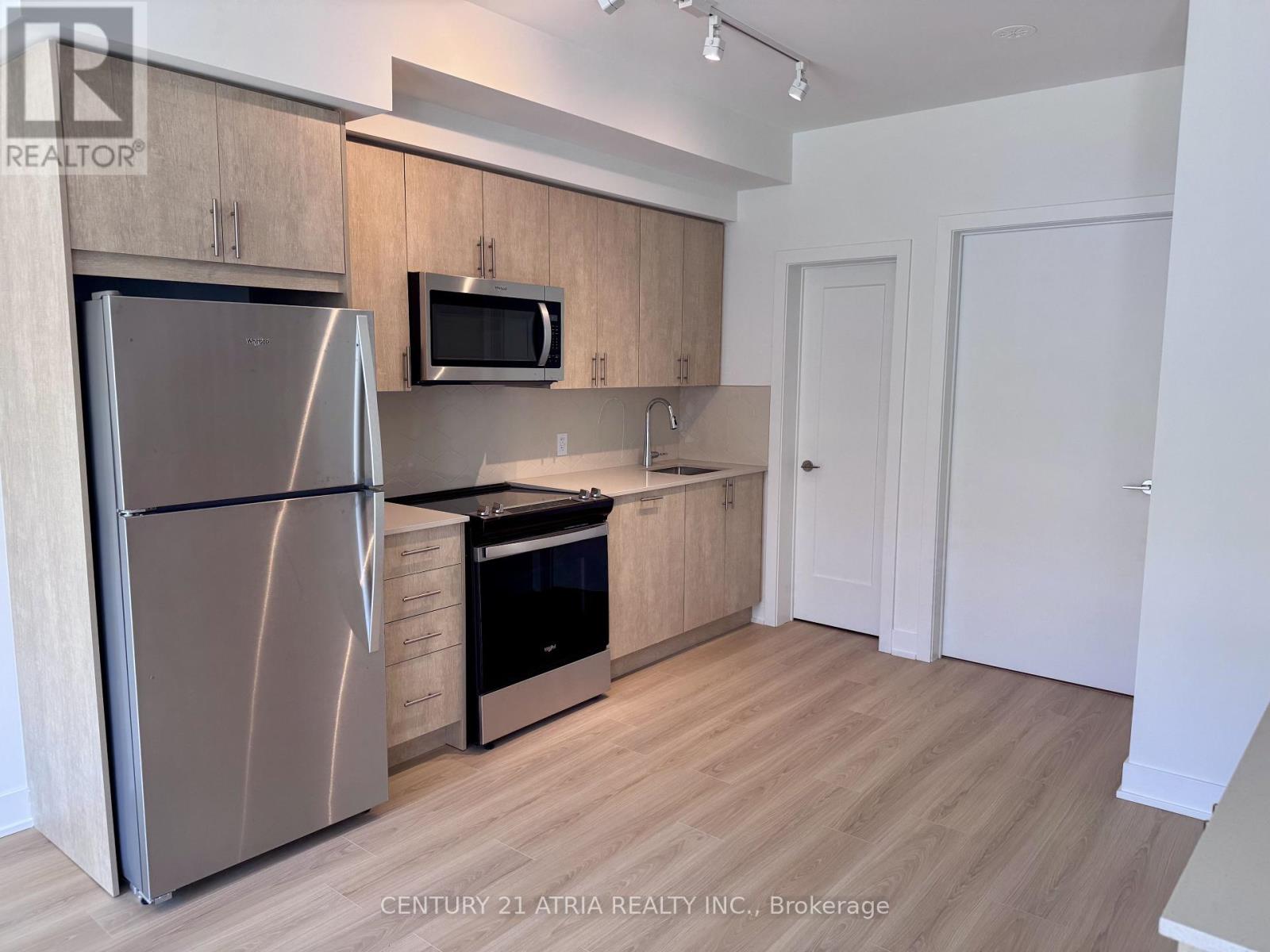 28 Alpine Symphony Path, Oshawa, ON photo 5