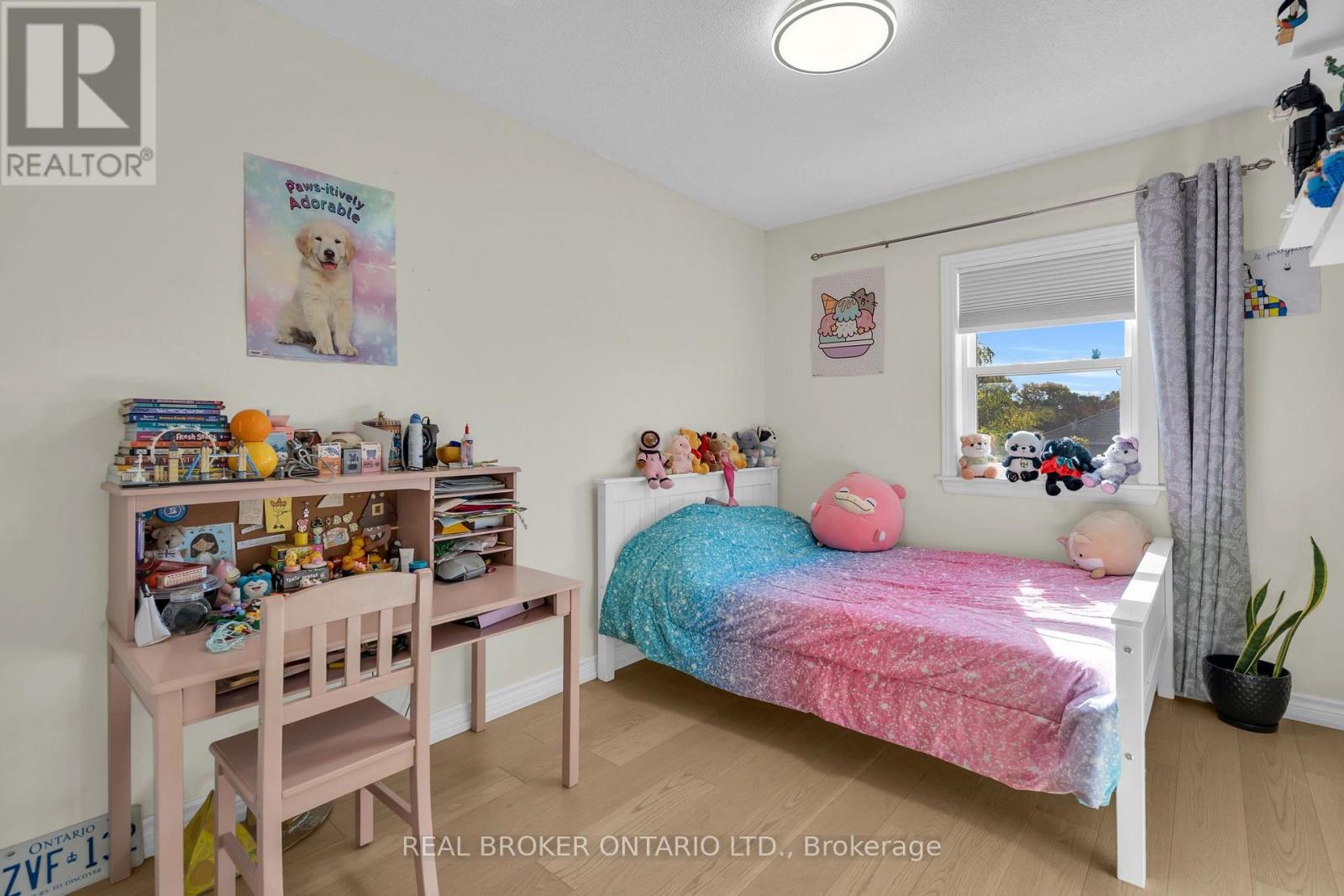 565 Bondi Avenue — photo 26