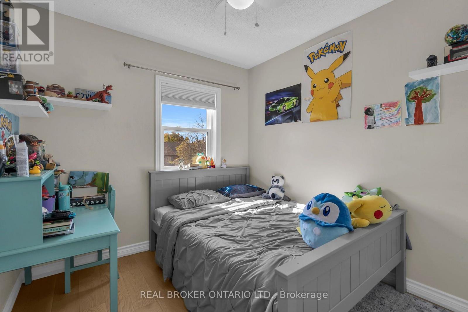 565 Bondi Avenue — photo 28