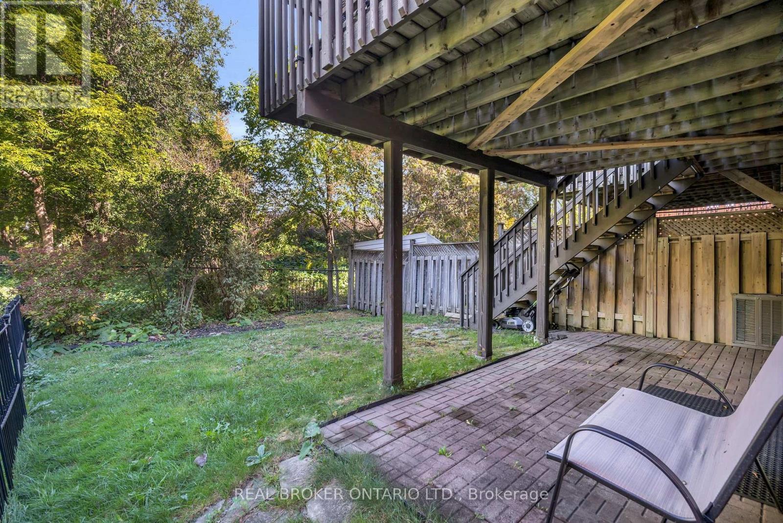 565 Bondi Avenue — photo 36