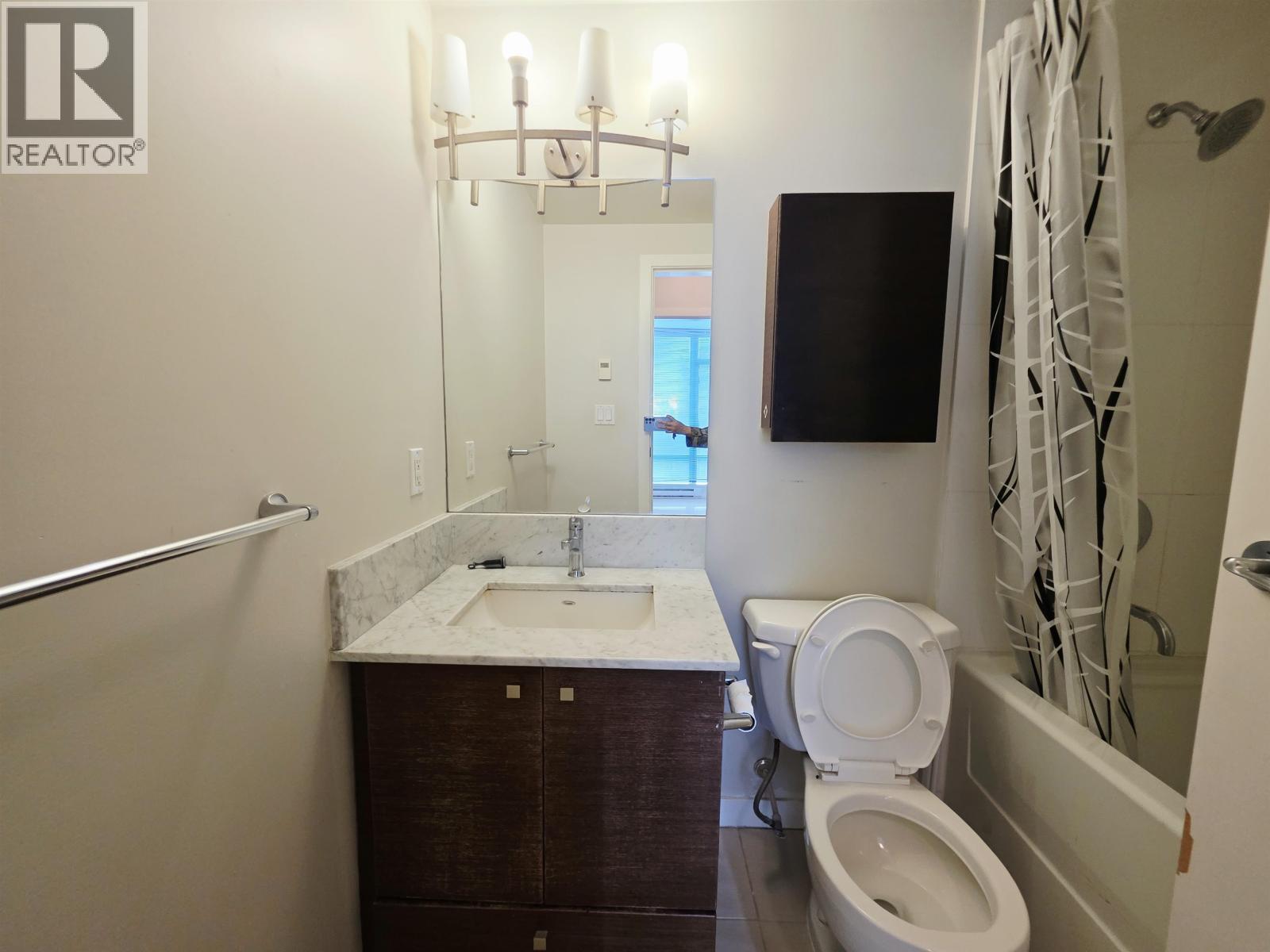 906 7360 ELMBRIDGE WAY, Richmond - Image 1